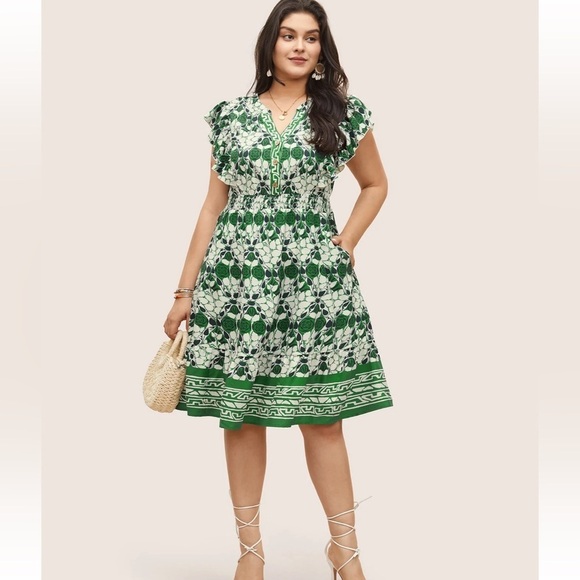 BloomChic Plus Size 3XL Boho Print Ruffles Shirred Pocket Elastic Waist Dress - Picture 3 of 8